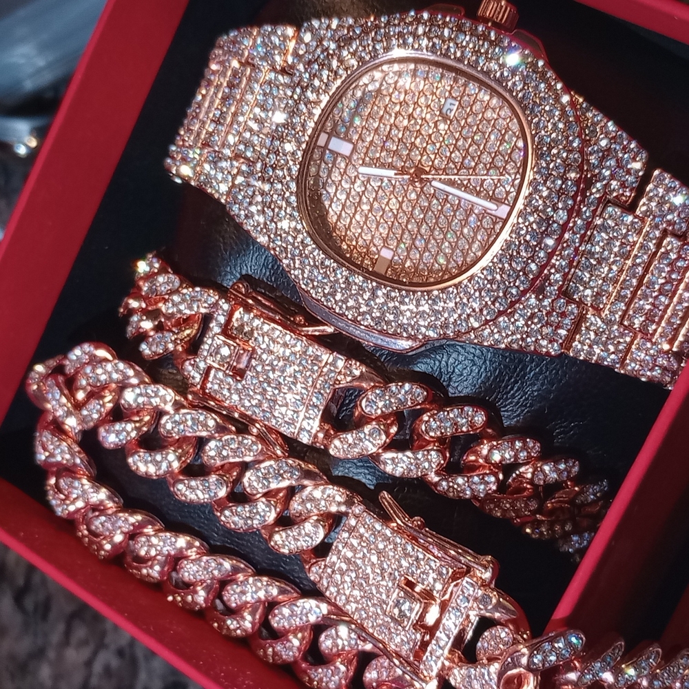Set 18" Chain, Bracelet & Watch High-End Prototypes & Wholesale Prices.